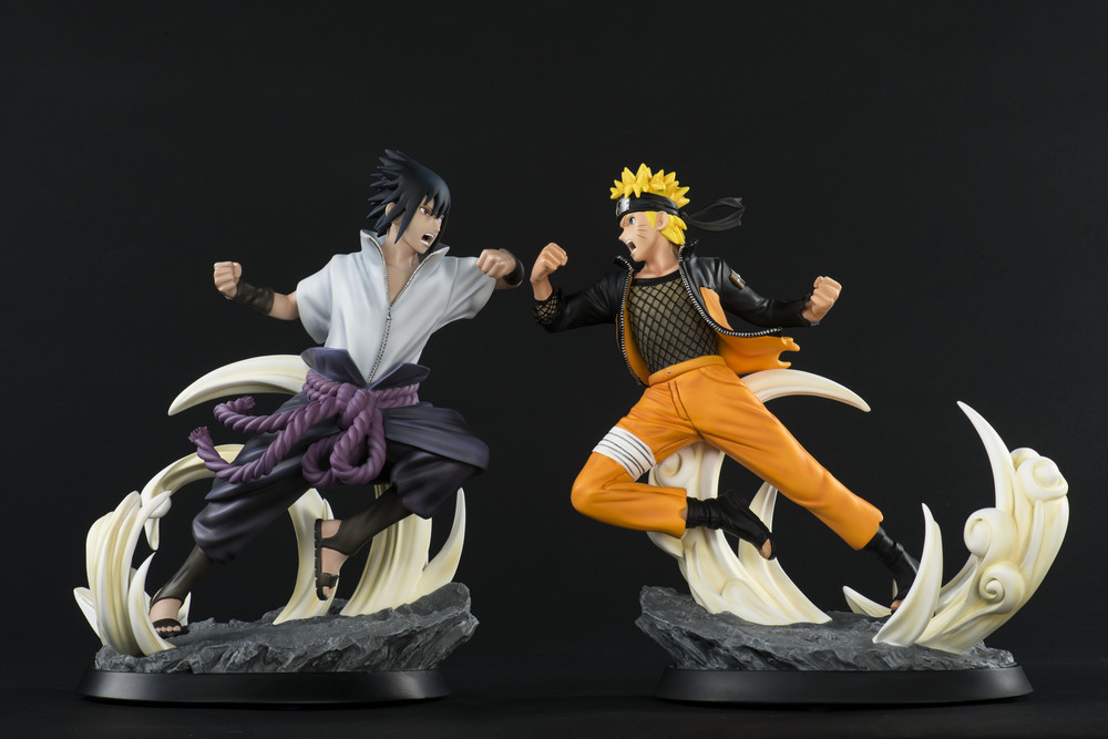 big naruto statues