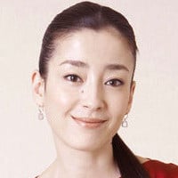 V6 Boy-Band Member Gō Morita Marries Actress Rie Miyazawa - Interest ...